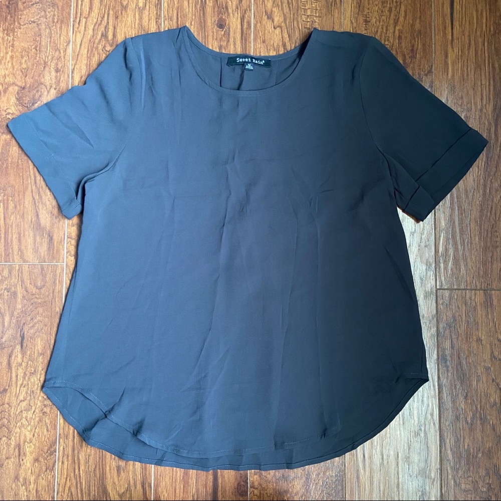 Cute Shirt with Back Tie